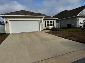 157 Blooming Cv in Crestview, FL - Building Photo - Building Photo