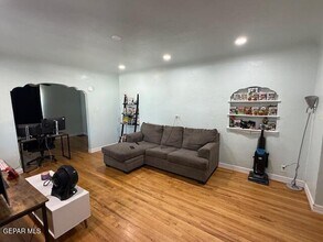 4642 Walter Ln in El Paso, TX - Building Photo - Building Photo