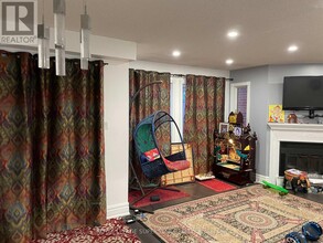 2657 Lindholm Crescent in Mississauga, ON - Building Photo - Building Photo