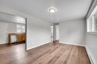 4332 W 72nd Ave in Westminster, CO - Building Photo - Building Photo