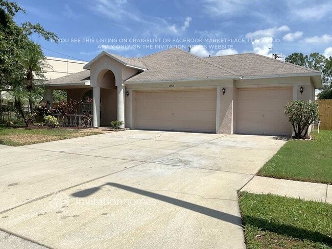 property at 15517 Lake Bella Vista Dr