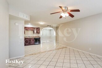 8439 S 9th Pl in Phoenix, AZ - Building Photo - Building Photo