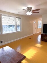 9942 Frederick Rd in Ellicott City, MD - Foto de edificio - Building Photo