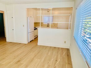 210 La Paloma-Unit -2 in San Clemente, CA - Building Photo - Building Photo