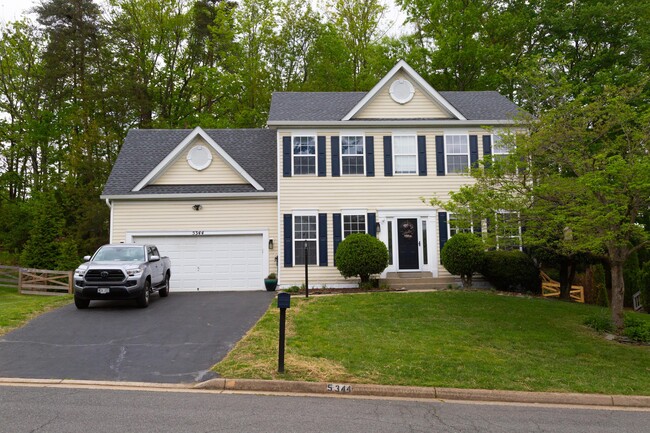 5344 Box Turtle Ct in Woodbridge, VA - Foto de edificio - Building Photo