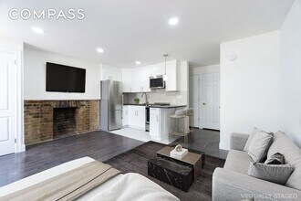 400 E 9th St, Unit 4D in New York, NY - Building Photo - Building Photo