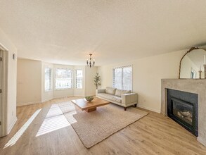 12502 NE 19th St in Vancouver, WA - Building Photo - Building Photo