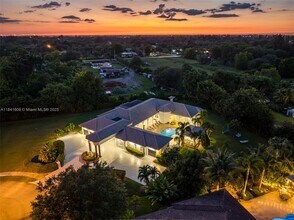 13751 Pine Meadow Ct in Davie, FL - Building Photo - Building Photo