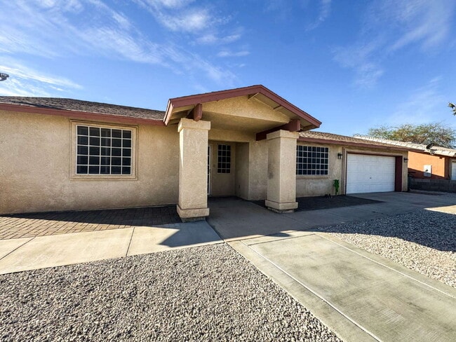 7117 E 26th Pl in Yuma, AZ - Building Photo - Building Photo