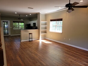 205 Woodstone Dr, Unit 12 in Athens, GA - Building Photo - Building Photo