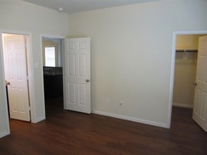 2402 Hiacintas Way in Houston, TX - Building Photo - Building Photo