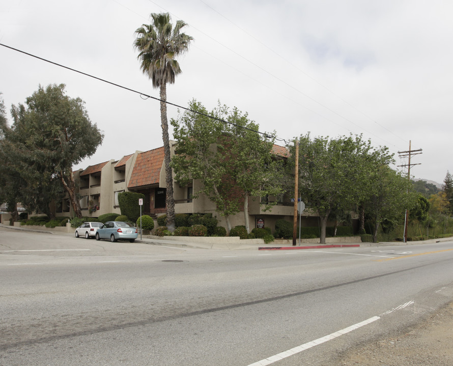 23901 Los Rosas St in Canoga Park, CA - Building Photo