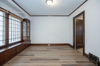 13705 Glendale Ave in Cleveland, OH - Building Photo - Building Photo