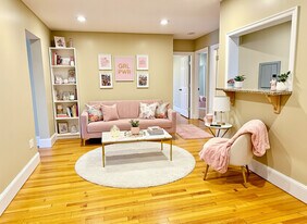 68 Egmont St in Brookline, MA - Building Photo