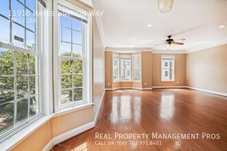 11918 Hayes Station Way in Manassas, VA - Building Photo - Building Photo