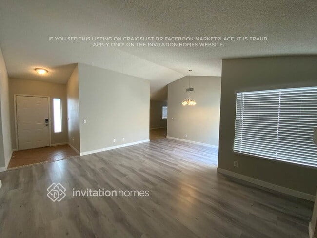 4041 Hazelridge Dr in Las Vegas, NV - Foto de edificio - Building Photo