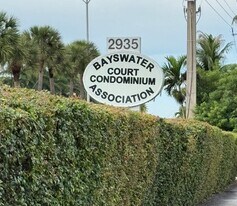 2935 NE 163rd St in North Miami Beach, FL - Building Photo