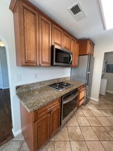 1107-1109 E McKenzie Ave in Fresno, CA - Building Photo - Building Photo