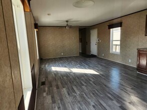 3805 7th St NE in Great Falls, MT - Foto de edificio - Building Photo