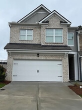 Room in Townhome on Greyton Dr in Buford, GA - Building Photo - Building Photo