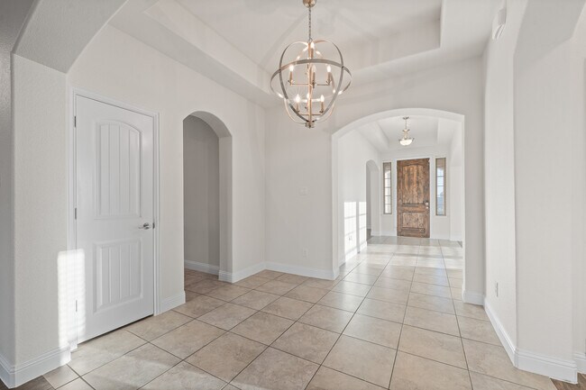 105 Live Oak Dr in Crowley, TX - Building Photo - Building Photo