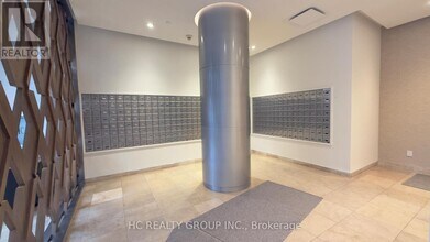 5-15 Northtown Way in Toronto, ON - Building Photo - Building Photo