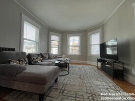 66 Perthshire Rd, Unit 2 in Boston, MA - Building Photo