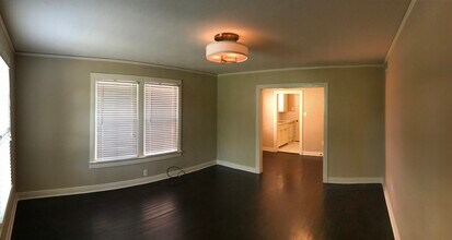 906 N 6th St, Unit 906 in Baton Rouge, LA - Foto de edificio - Building Photo