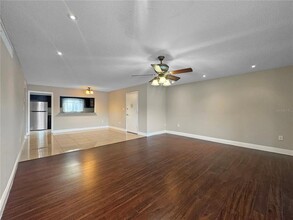 626 Orange Dr in Altamonte Springs, FL - Building Photo - Building Photo