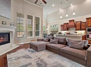 800 Gray Hawk Ln in Euless, TX - Building Photo - Building Photo