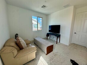 7508 Botany St in Chino, CA - Building Photo - Building Photo