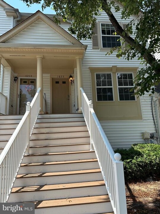1655 Fallowfield Ct in Crofton, MD - Building Photo