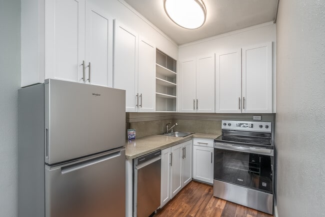 Cornelius Apartments