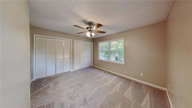 321 Tarragon Way SW in Atlanta, GA - Building Photo - Building Photo