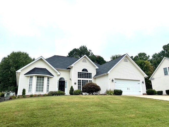 195 Chandeleur Dr in Mooresville, NC - Building Photo - Building Photo