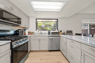 4728 63rd St in San Diego, CA - Building Photo