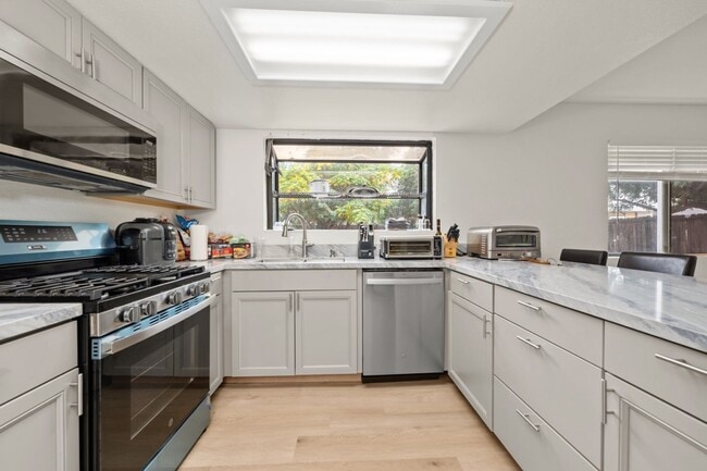 property at 4728 63rd St