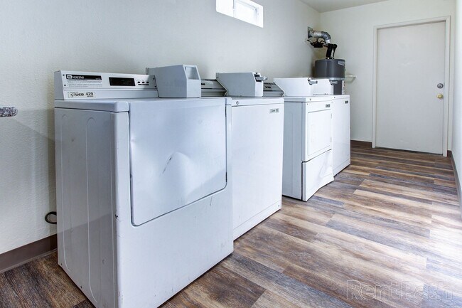 1108 Porter Avenue in Stockton, CA - Building Photo - Building Photo