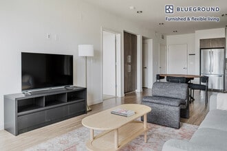 650 E Capitol Ave in Milpitas, CA - Foto de edificio - Building Photo