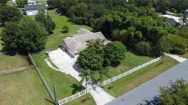 2573 S Stewart St in Kissimmee, FL - Building Photo - Building Photo