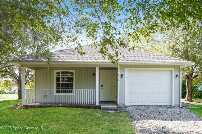 property at 2305 13th Pl SW