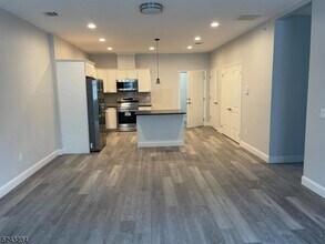 314 Washington Ave in Belleville, NJ - Foto de edificio - Building Photo