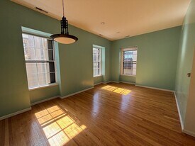 70 Mount Vernon St, Unit 2B in Boston, MA - Building Photo
