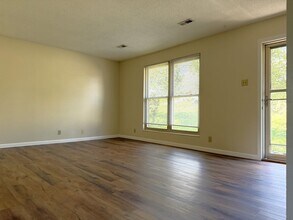 3900 Deerfield Rd in Knoxville, TN - Building Photo - Building Photo