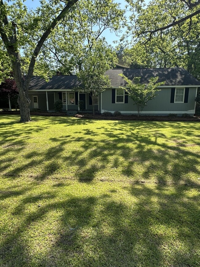 property at 2409 Thornhill Rd