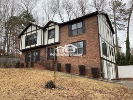 4059 Charleston Ct SE in Smyrna, GA - Building Photo