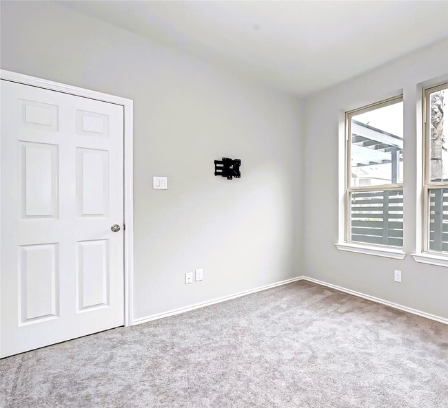 3115 Roseland Terrace Ln