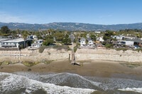 Apartamentos en Isla Vista, CA