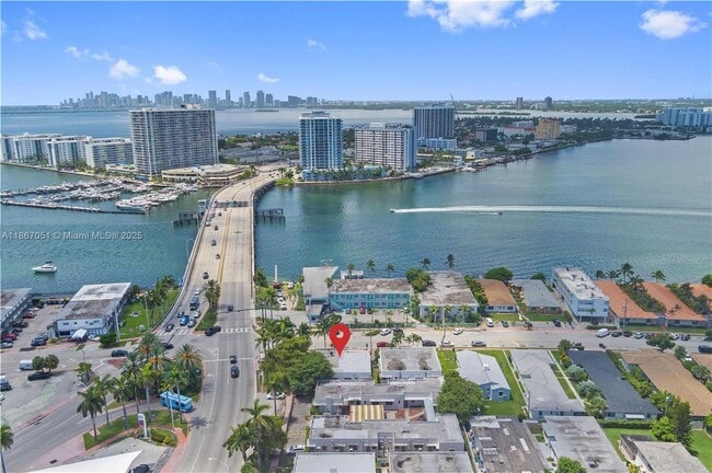 property at 2101 Bay Dr