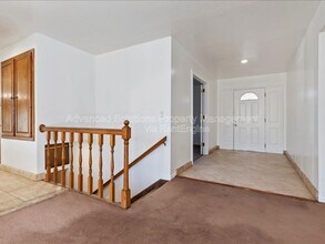 6837 Creekcove Way in Midvale, UT - Foto de edificio - Building Photo